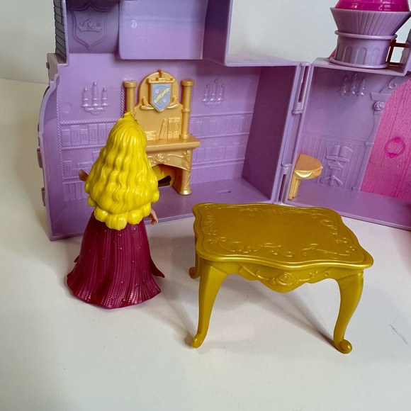 Disney Princess Sleeping Beauty 2009 Aurora Castle Playset - Picture 7 of 8